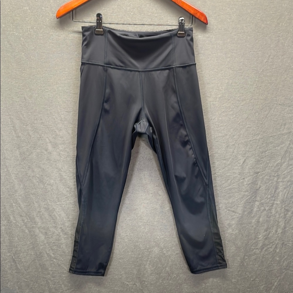 Athleta Black Capris for Effortless Style and Comfort